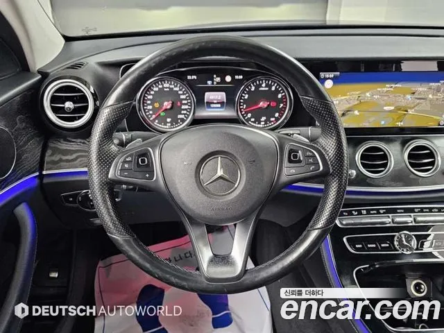 Mercedes-Benz E-Class 2018 — фото 13