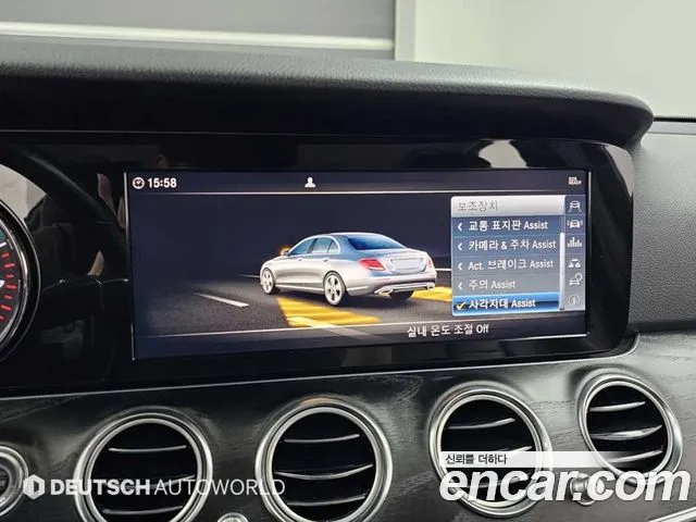 Mercedes-Benz E-Class 2018 — фото 17