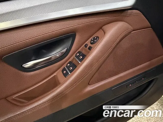 BMW 5-Series 2012 — фото 17