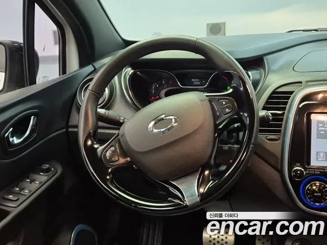Renault Korea QM3 2017 — фото 9