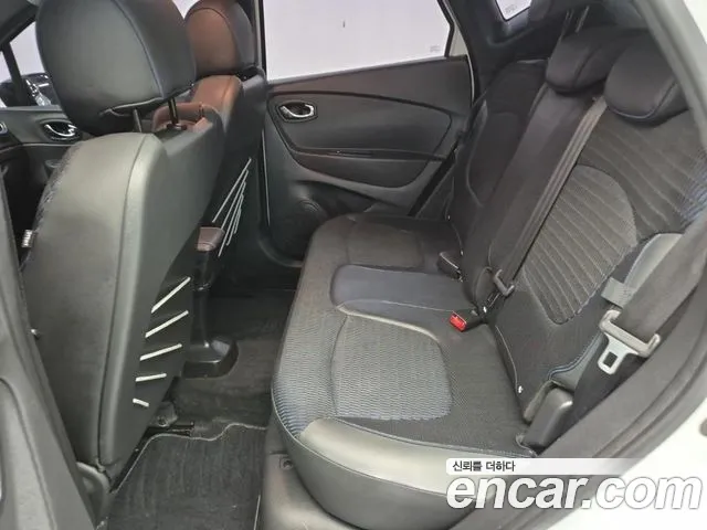 Renault Korea QM3 2017 — фото 12