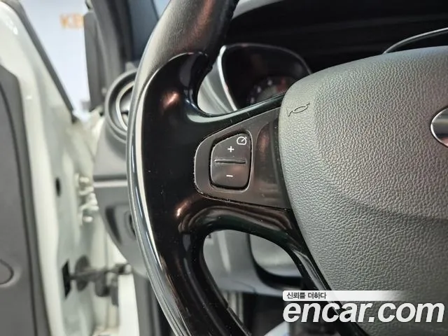 Renault Korea QM3 2017 — фото 14