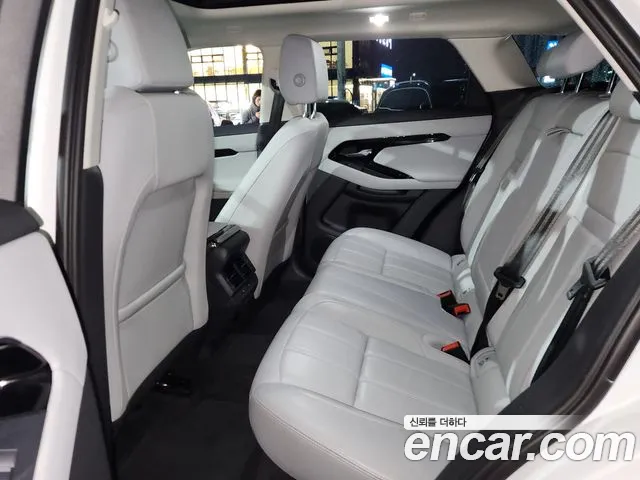 Land Rover Range Rover Evoque 2025 — фото 10