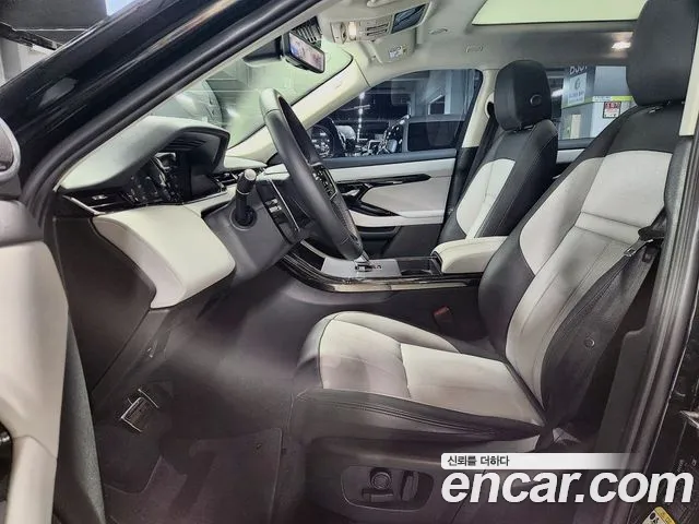 Land Rover Range Rover Evoque 2025 — фото 9