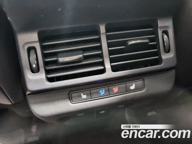 Land Rover Range Rover Evoque 2025 — фото 12