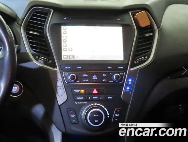 Hyundai Santafe 2017 — фото 11