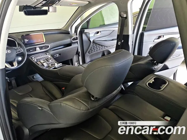 Hyundai Santafe 2021 — фото 10