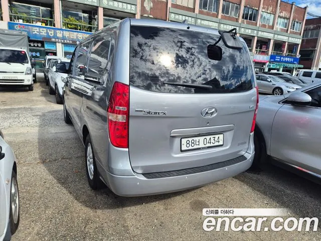 Hyundai Starex 2017 — фото 3