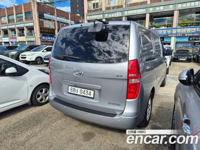 Hyundai Starex 2017 — фото 4