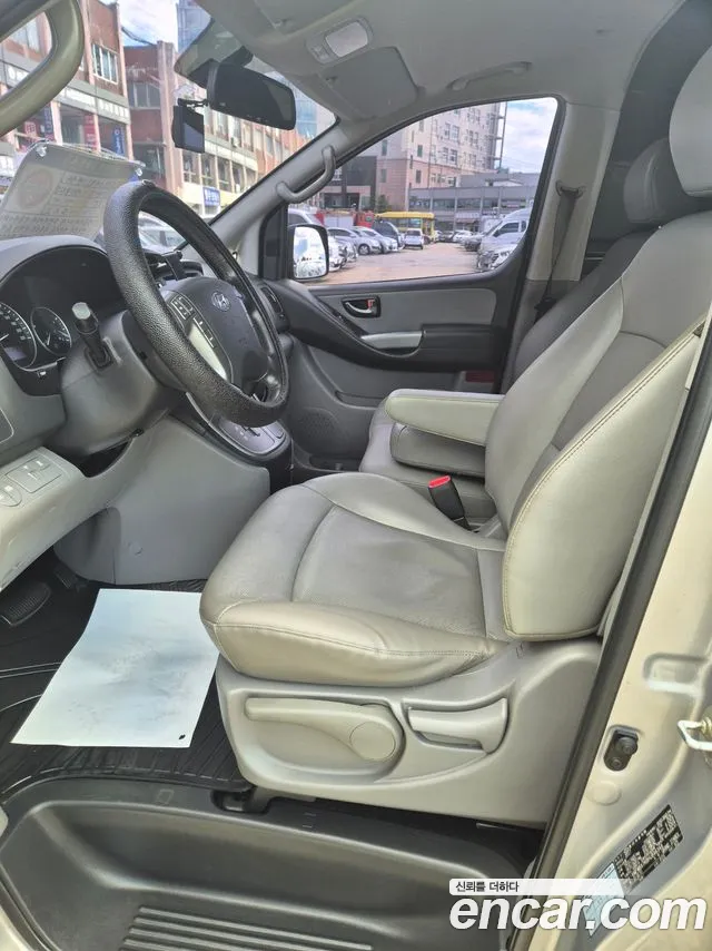 Hyundai Starex 2017 — фото 7