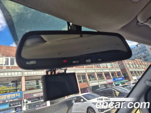 Hyundai Starex 2017 — фото 12