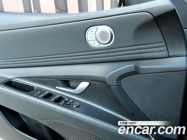 Hyundai AVANTE 2021 — фото 11