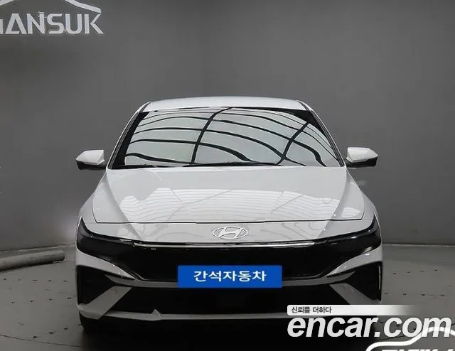 Hyundai AVANTE 2024 — фото 3