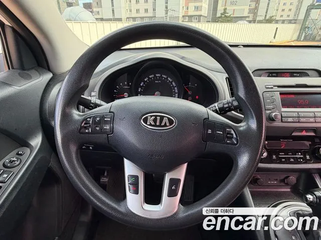 Kia Sportage 2012 — фото 13