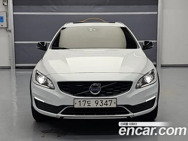 Volvo V60 2018 — фото 3