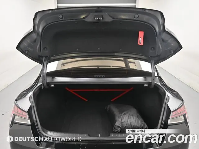 Hyundai AVANTE 2023 — фото 19