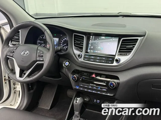 Hyundai Tucson 2016 — фото 10