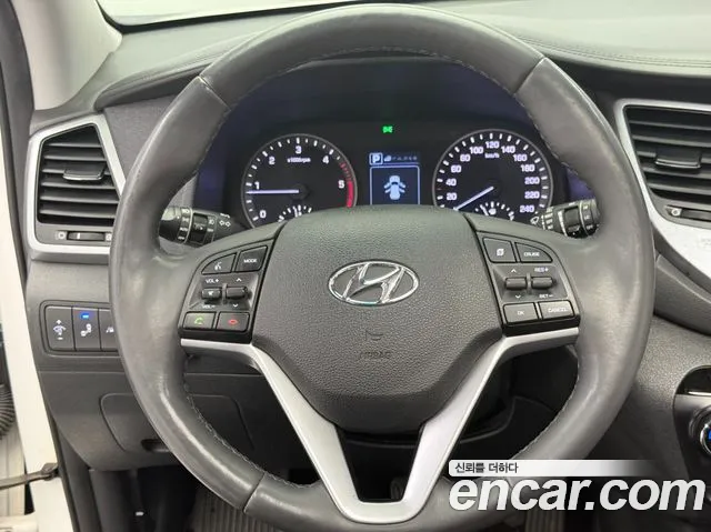 Hyundai Tucson 2016 — фото 11