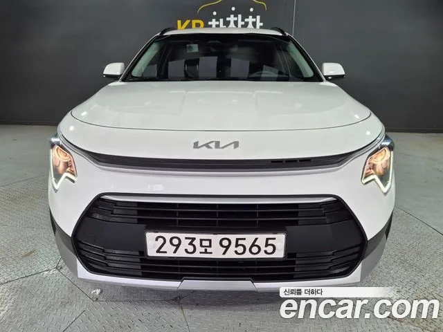 Kia Niro 2022 — фото 1