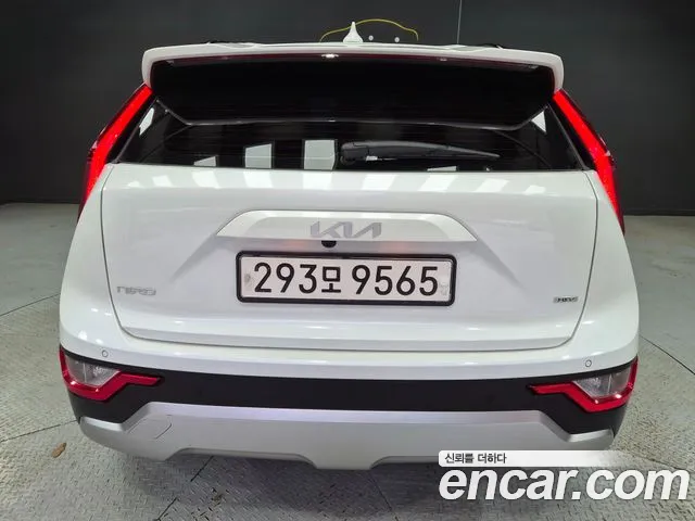 Kia Niro 2022 — фото 2