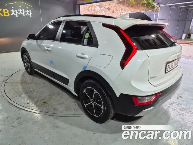 Kia Niro 2022 — фото 4