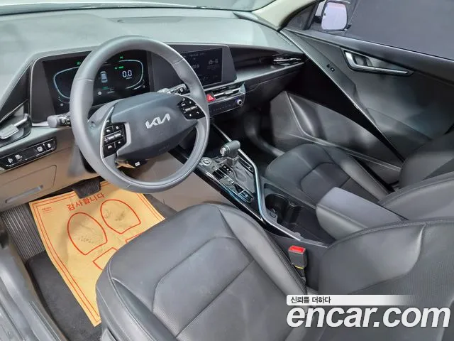 Kia Niro 2022 — фото 11