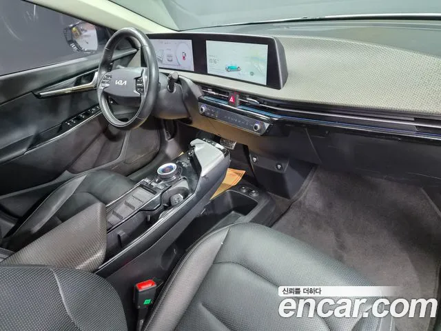 Kia EV6 2022 — фото 12