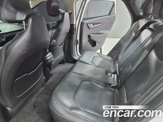 Kia EV6 2022 — фото 13