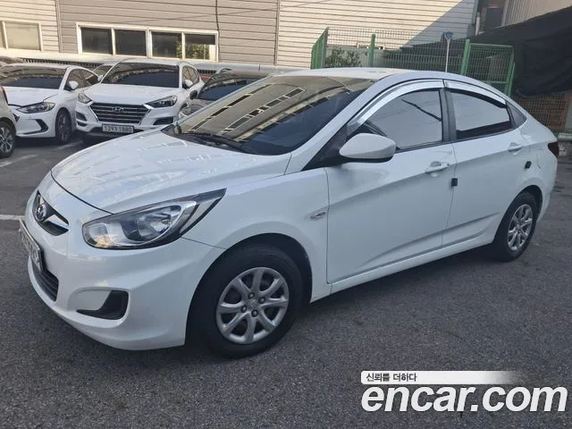 Hyundai Accent 2015 — фото 3