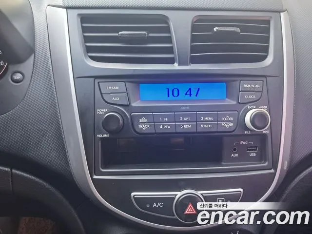 Hyundai Accent 2015 — фото 11