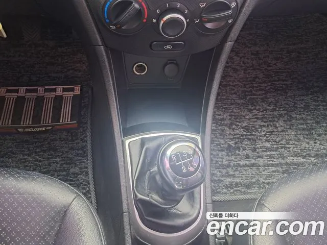 Hyundai Accent 2015 — фото 12