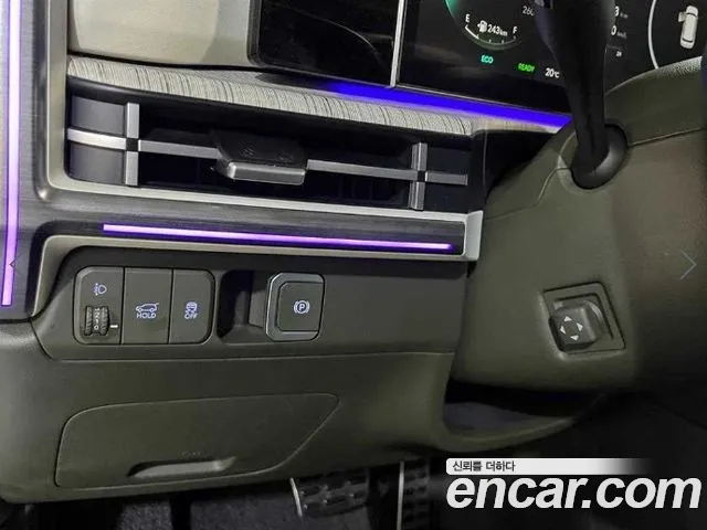 Hyundai Santafe 2025 — фото 15