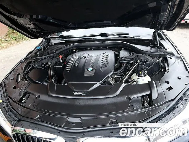 BMW 7-Series 2018 — фото 19