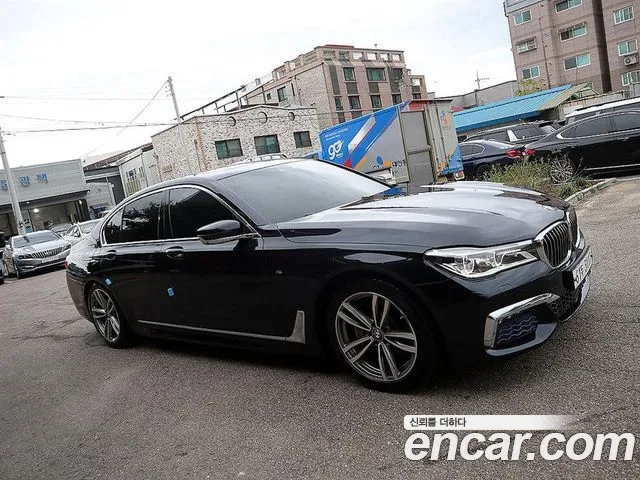 BMW 7-Series 2018 — фото 20