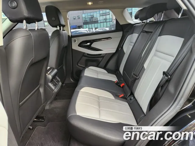 Land Rover Range Rover Evoque 2025 — фото 10