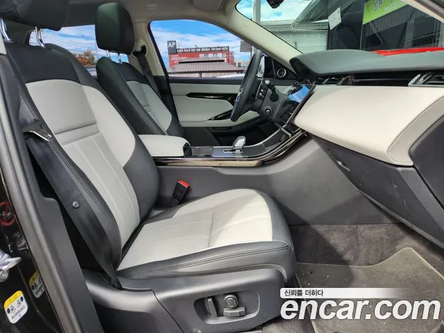 Land Rover Range Rover Evoque 2025 — фото 19