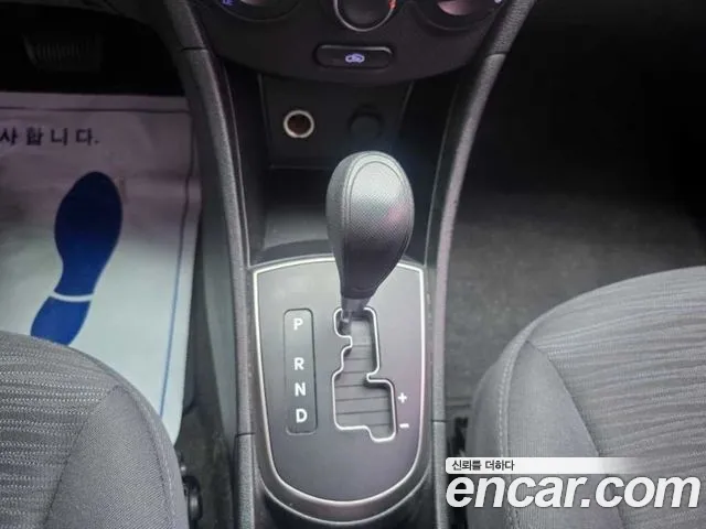 Hyundai Accent 2016 — фото 11