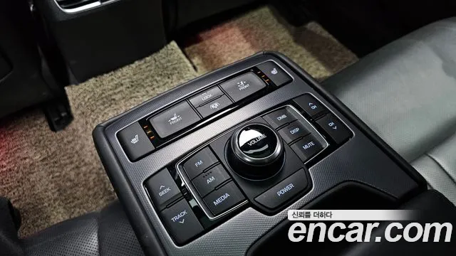 Hyundai Genesis 2016 — фото 17