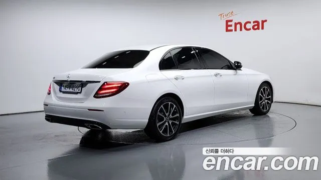 Mercedes-Benz E-Class 2020 — фото 2