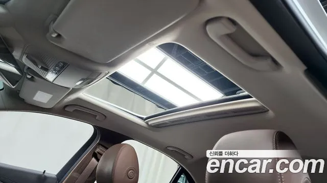 Mercedes-Benz E-Class 2020 — фото 19