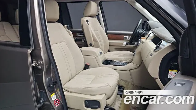 Land Rover Discovery 2016 — фото 10