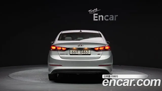 Hyundai AVANTE 2017 — фото 4