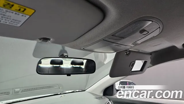 Hyundai AVANTE 2017 — фото 17