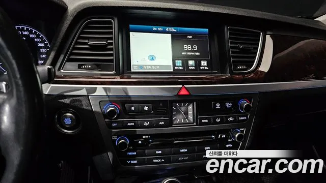 Hyundai Genesis 2015 — фото 14