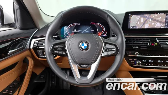 BMW 5-Series 2020 — фото 13