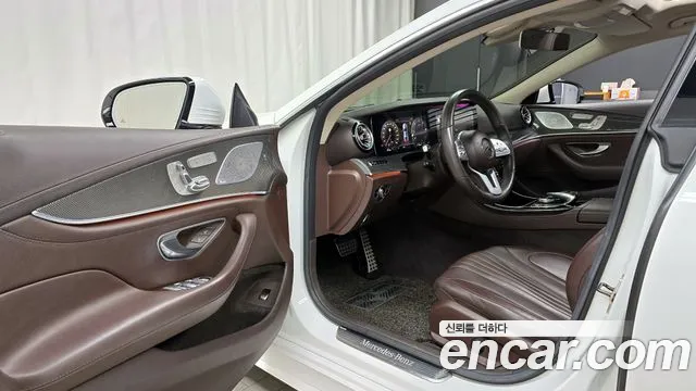 Mercedes-Benz CLS-Class 2020 — фото 11