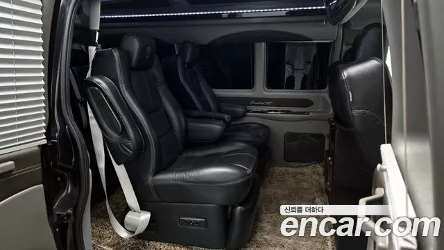 Chevrolet Express Van 2017 — фото 12