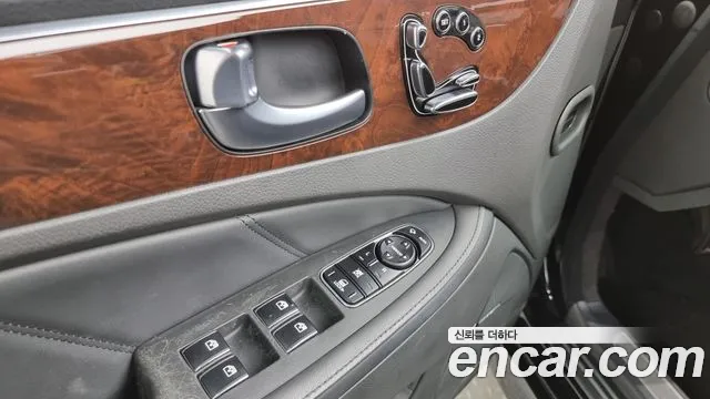 Hyundai Equus 2015 — фото 13