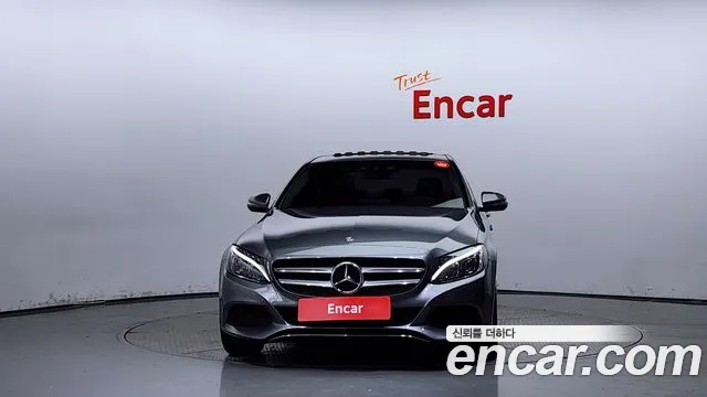Mercedes-Benz C-Class 2018 — фото 3