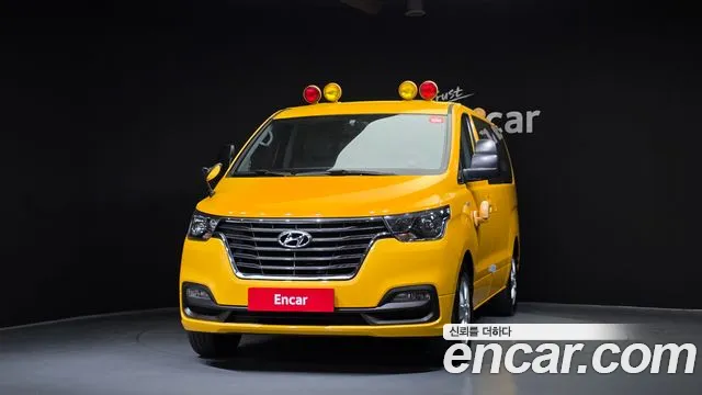 Hyundai Starex 2019 — фото 3